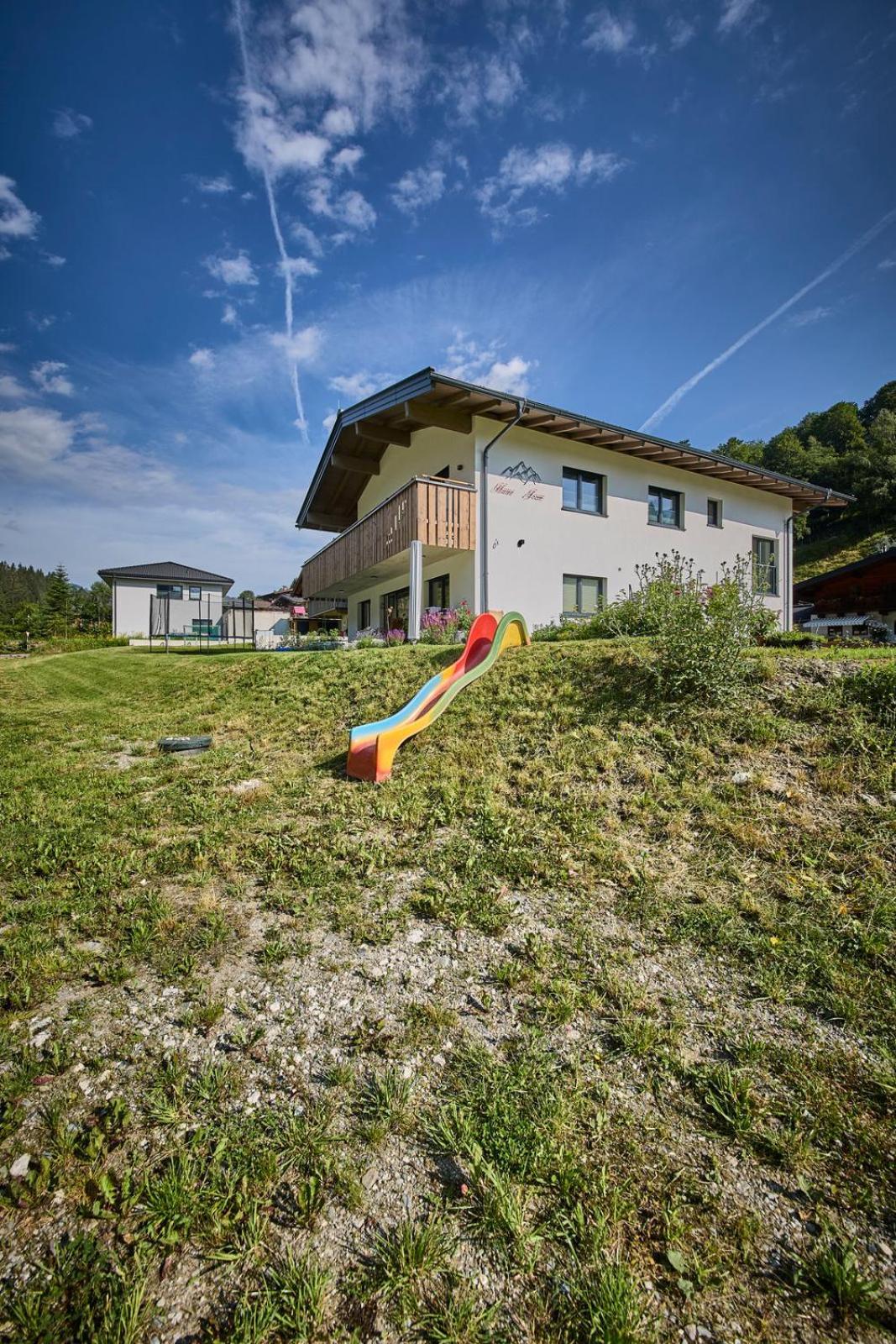 Haus Joan - Apartments Saalbach Exterior foto